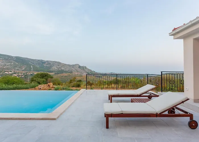 别墅 Secluded House - Guaranteed Privacy - Heated Pool 克利斯