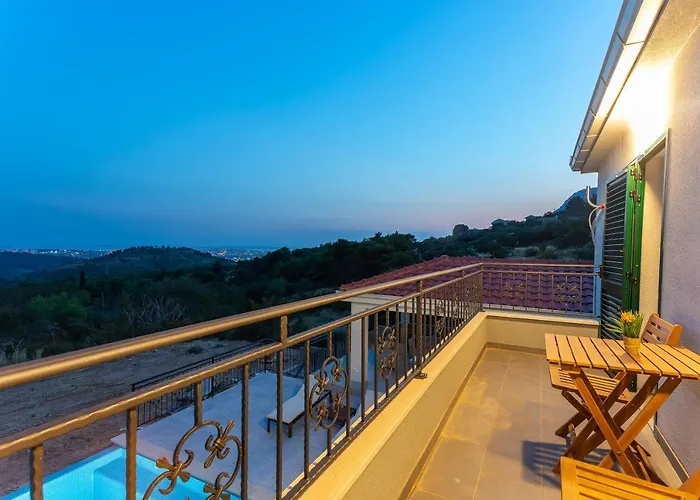 别墅 Secluded House - Guaranteed Privacy - Heated Pool *